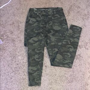 American Eagle high waisted camo jegging